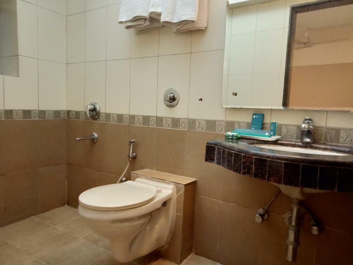 Treebo Trend Hotel Basera Пюн Екстериор снимка